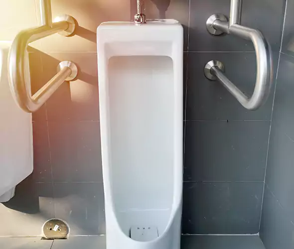 Expert Urinal Installation in Florida Ridge, FL: Schedule Reliable Plumbing Services with Us