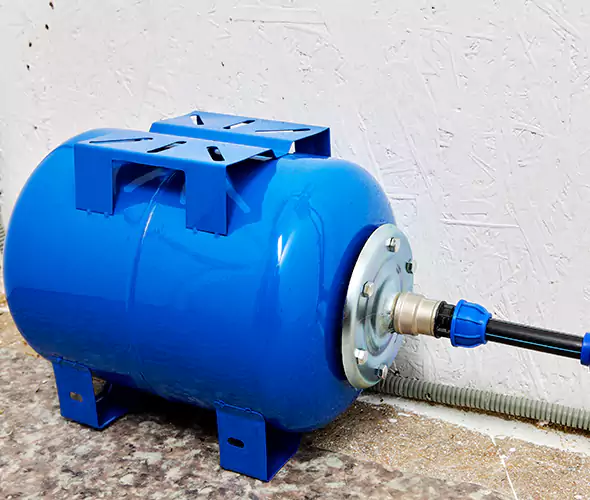 Expert Plumber for Well Pressure Tank Replacement in Florida Ridge, FL: Schedule Affordable Tank Replacement Services with Us